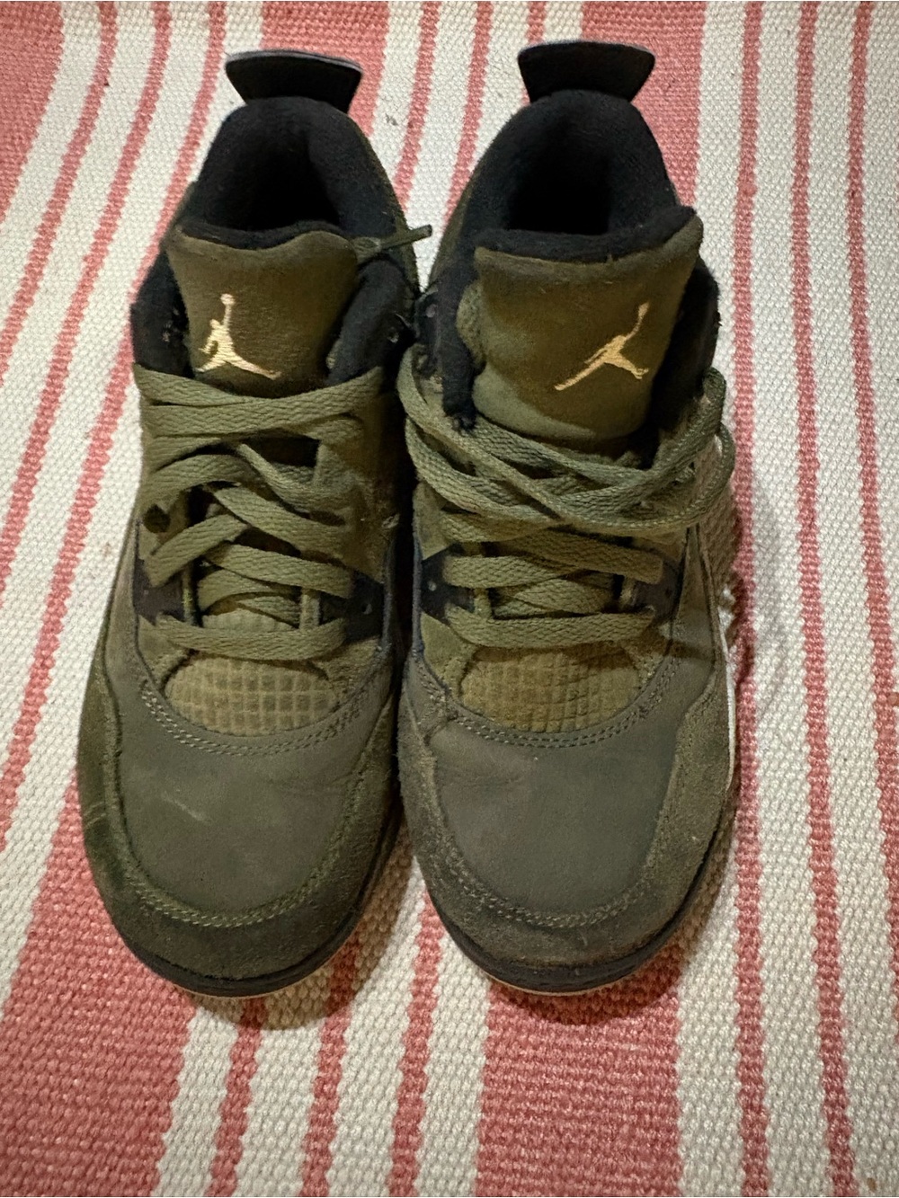 Jordan Olive Green kids Basketball Sneakers with Jumpman Logo size 3